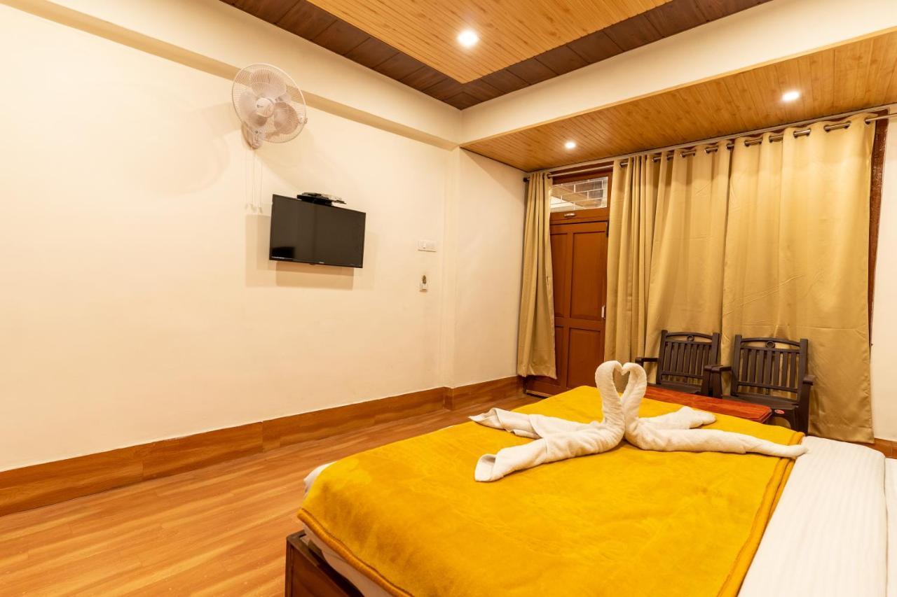 Hotel Woodland Nainital Exterior photo